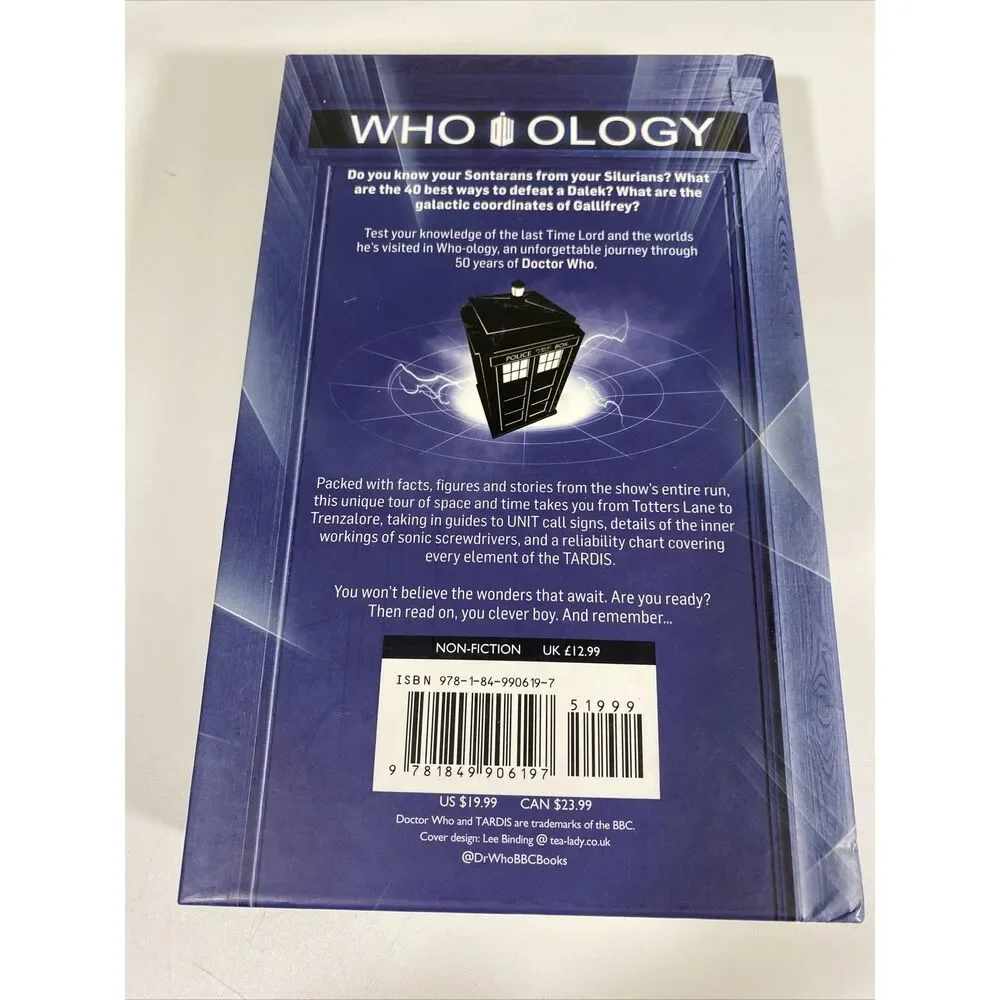BBC Dr Who Books Lot of 2 History of objects  Miscellany Goss Tribe Scott Wright